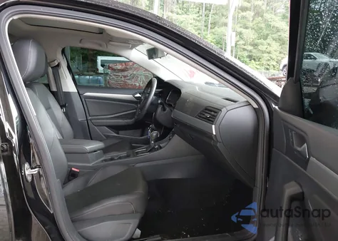 2019 Volkswagen Jetta 1.4T R-Line/1.4T S/1.4T Se from USA, damaged, VIN 3VWC57BU7KM268290